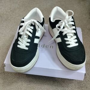 Madden Girl Steve Madden